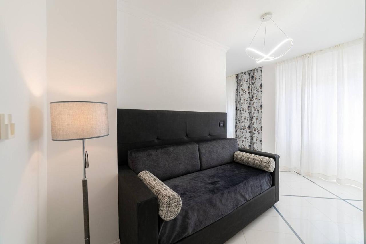 Apartments Hotel Real Suite Napoli Chiaia Mergellina 外观 照片