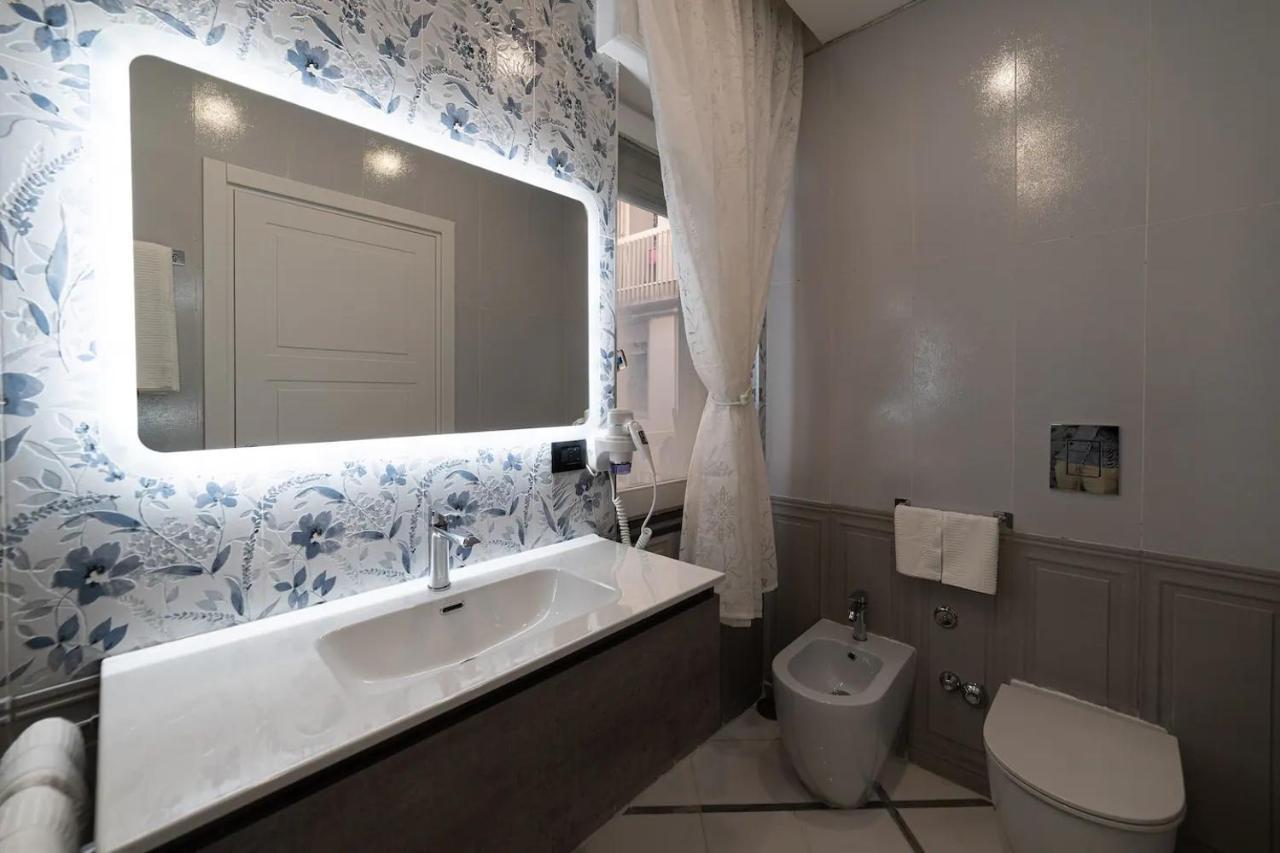 Apartments Hotel Real Suite Napoli Chiaia Mergellina 外观 照片