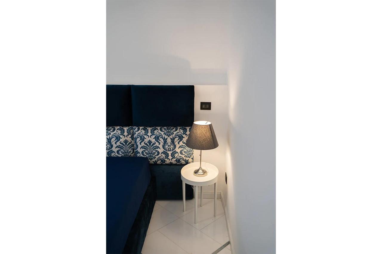 Apartments Hotel Real Suite Napoli Chiaia Mergellina 外观 照片